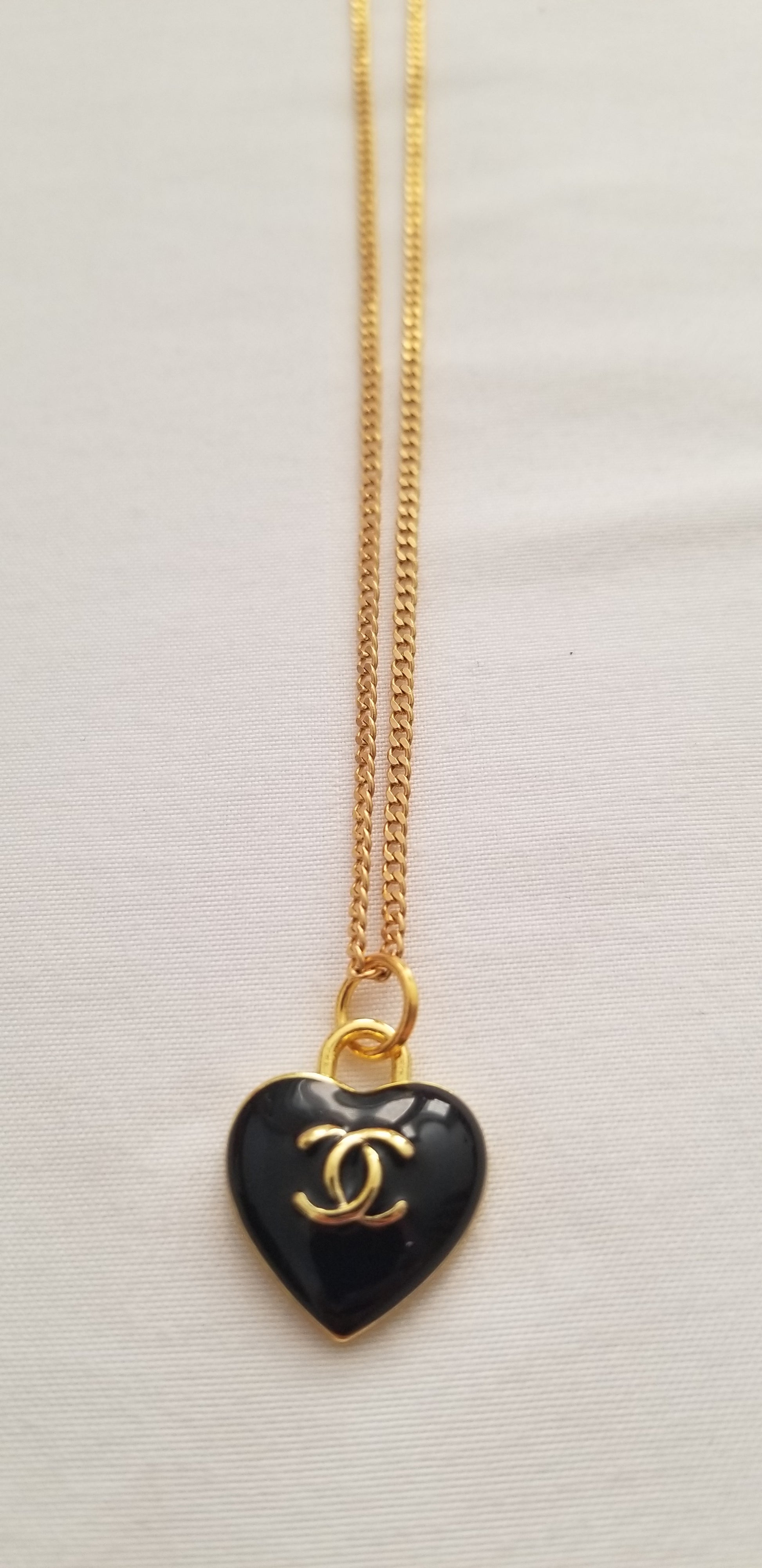 Chanel Black Heart Necklace P – LazyBeachNYC